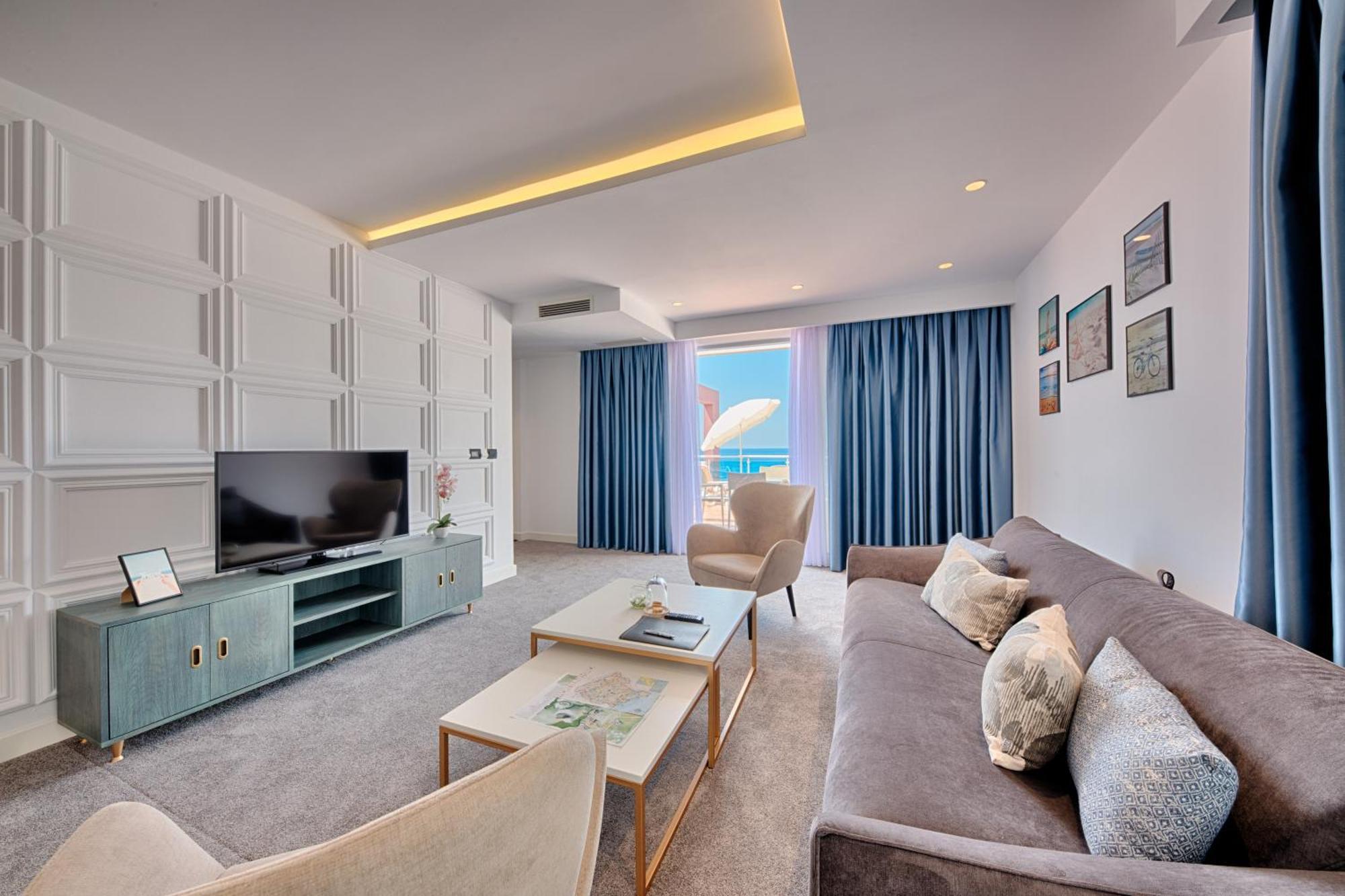 Kalamper Hotel & Spa Добра вода Екстериор снимка