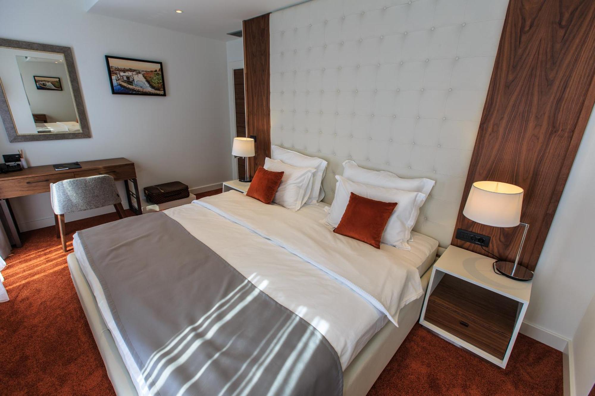 Kalamper Hotel & Spa Добра вода Екстериор снимка