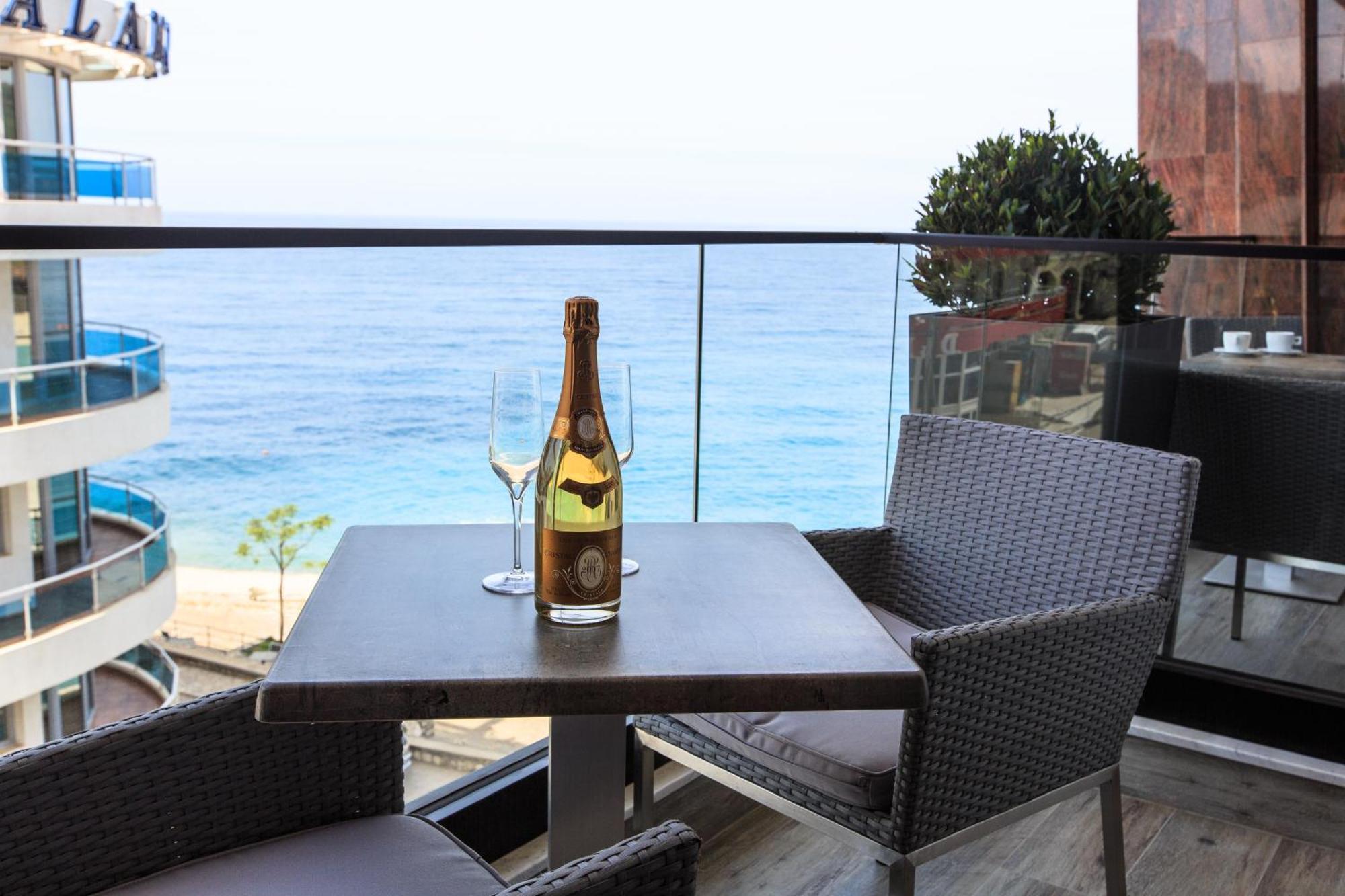 Kalamper Hotel & Spa Добра вода Екстериор снимка